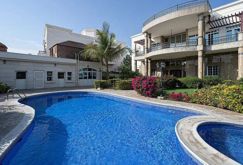 7 Bedroom Villa for sale Emirates Hills